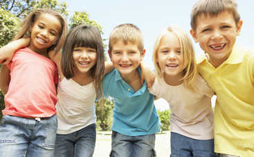 Что делать, если вам не нравятся друзья ребенка: советы психолога