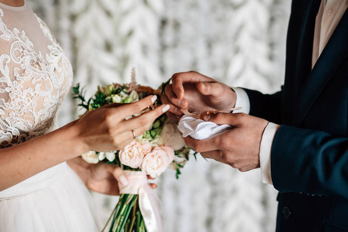 Линия брака на руке мужчины фото