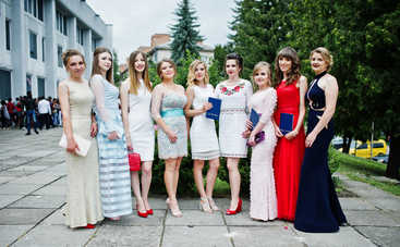 Красиві привітання із закінченням школи випускникам та вчителям у віршах