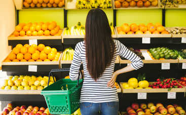 Как выбирать свежие продукты в супермаркете