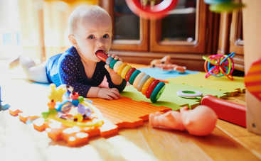 Булавки, батарейки и прочее: что делать, если ребенок проглотил что-то опасное