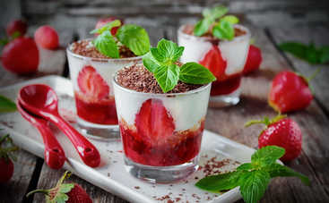Что приготовить из клубники детям: 5 рецептов вкуснейших десертов
