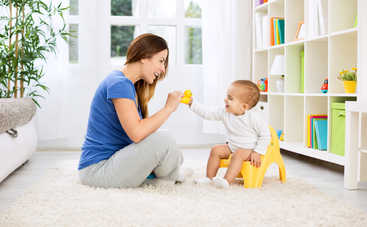 Как научить ребенка ходить на горшок: признаки готовности и лайфхаки