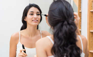 Нужен ли макияж летом: как не навредить коже лица?