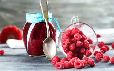 Они точно понравятся ребенку: 3 рецепта джемов из сезонных ягод