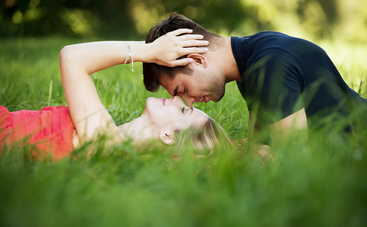 Психолог объяснила, почему интимная жизнь супругов разрушается