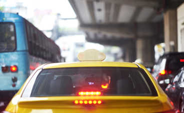 Как автомобилисту перемещаться по городу без машины: полезные лайфхаки