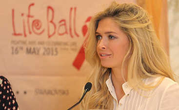 "Светиться изнутри": Вера Брежнева раскрыла золотые секреты своей красоты