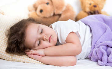 Безопасный сон ребенка: как правильно обустроить спальное место младенца