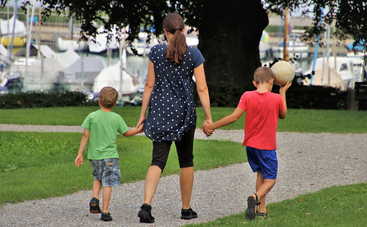 Хотите вырастить счастливого ребенка? Откажитесь от 5 вещей