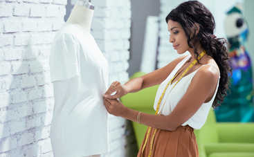 Азбука рукодельницы: 5 идей, как переделать футболку