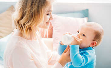 Искусственные смеси: как выбрать лучшую, в каком возрасте перестать давать