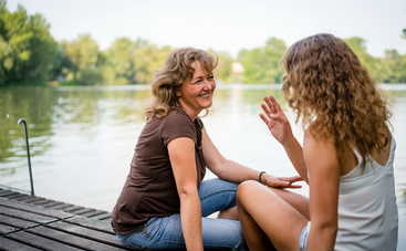 Девочка превращается в девушку: ТОП-5 фактов, которые дочь должна узнать исключительно от мамы