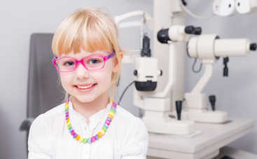Как обнаружить проблемы со зрением у ребенка: советы офтальмолога