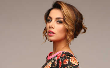 В Сеть попали редкие фото подросшей дочери Анны Седоковой