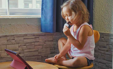 Еда под мультики: почему категорически не стоит этого делать