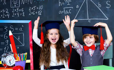 Скоро в школу: ТОП-5 самых эффективных упражнений для осанки