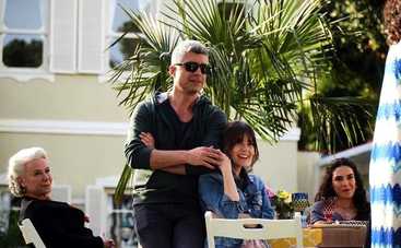 Невеста из Стамбула: смотреть 85 серию онлайн (эфир от 21.08.2019)