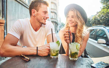 Как можно красиво ответить на комплимент: советы для элегантных женщин