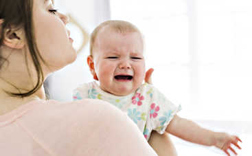 Почему ребенок плачет часами напролет каждую ночь?