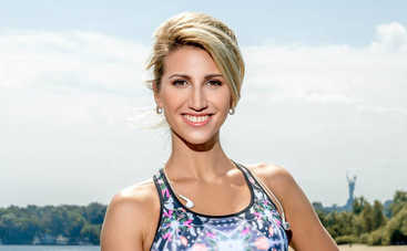 Как отучить ребенка сутулиться: советы от фитнес-тренера Аниты Луценко