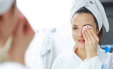 Что будет, если не смывать на ночь косметику: ошибки, которая совершает каждая девушка