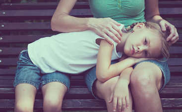 Школа и стресс: когда ребенка тошнит и как с этим справиться