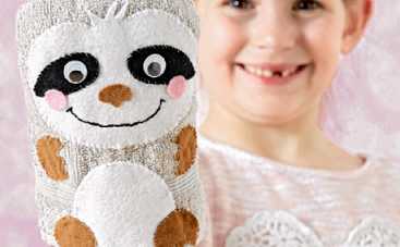 Азбука рукодельницы: как сделать мочалку-ленивца из ткани