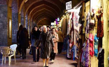 Невеста из Стамбула: смотреть 137 серию онлайн (эфир от 27.09.2019)