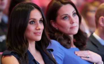 СМИ узнали, почему Кейт Миддлтон поссорилась с Меган Маркл