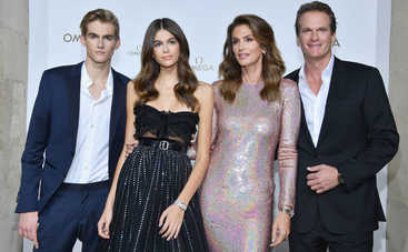 Звездные мамы, которые выглядят как сестры своих детей