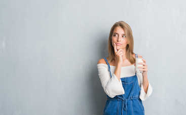 Медики рассказали, в каком возрасте нужно прекратить пить молоко