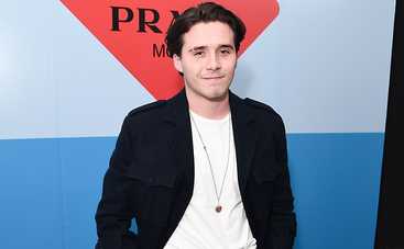 Сын Виктории Бекхэм начал встречаться с двойником своей мамы