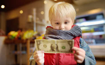 Ошибки финансового воспитания детей, которые совершают все