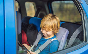 В Украине вводят новые штрафы за отсутствие детского кресла: кому придется платить?