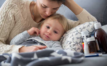 Сезон простуд: как помочь малышу при боли в горле