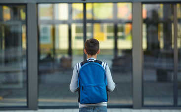 Сколько должен весить наполненный школьный рюкзак: проверьте ребенка