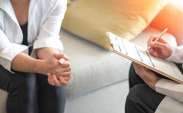 Не мальчик и не девочка: женщина родила ребенка без пола