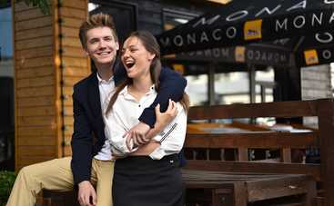 Вышел официальный трейлер сериала «Новенька»