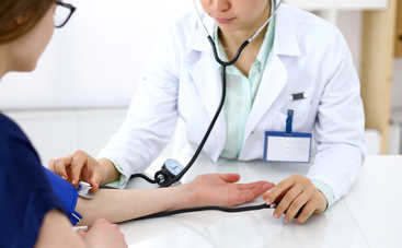 Советует врач: как быстро снизить давление