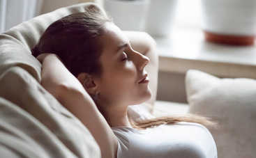 Лайфхак, как заснуть за 2 минуты