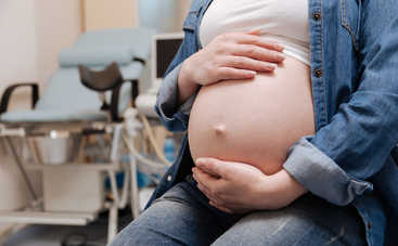 Беременная американка спасла мужа, расправившись с грабителем в доме