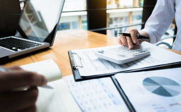 Ученые назвали группу крови, которая «притягивает деньги»