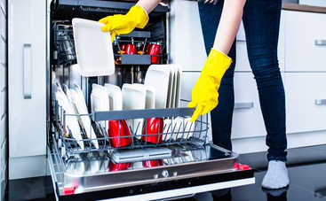 5 вещей, которые нельзя класть в посудомоечную машину