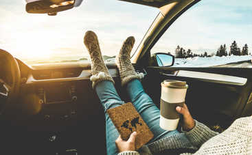 8 вещей, которые нельзя оставлять в машине зимой