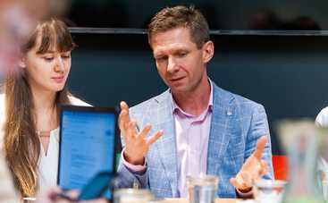 LEGO надихає дітей перебудувати  світ