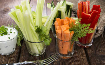 Как оригинально и красиво подать овощи на новогодний стол