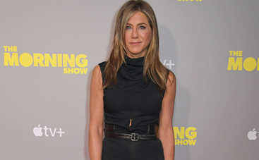 3 уловки Дженнифер Энистон, чтобы выглядеть моложе своих лет