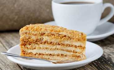 Печем знаменитый торт "Медовик" в домашних условиях (рецепт)