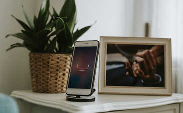 Подставка для телефона своими руками: оригинальные идеи